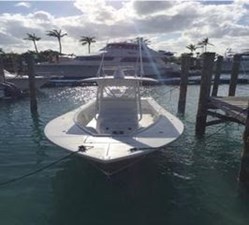 2003 Regulator 32 Center Console 3 4
