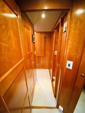 The Motley Crew 57 58_2003 57ft Navigator THE MOTLEY CREW