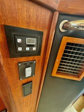 SEAGLASS 21 2006 American Tug 41: Pilothouse Aircon Module and Handler