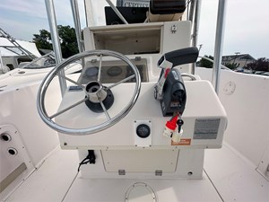 1994 GRADY WHITE ESCAPE 17 