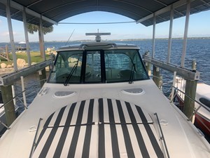 - 8 5_2011 42ft Cruisers 420 Sport Coupe