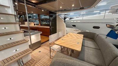 Princess F55 (F55072) 2 