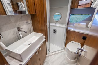 - 74 75_2019 57ft Sunseeker Predator