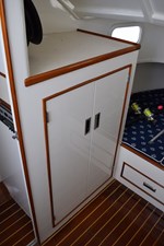 PT 73  10 Cabin Storage