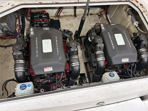 30' Regal 2005 3060 Window Express 17 