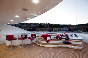 ARMADA 13 Sun Deck