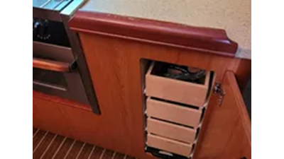 2009 Mainship 34 Trawler 42 