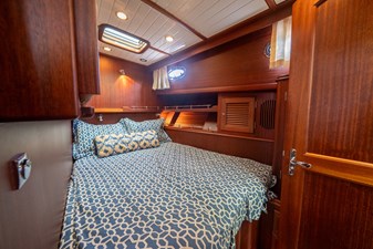 DREADNOUGHT 23 Guest Stateroom 2