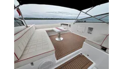 2009 VanDutch 40 23 