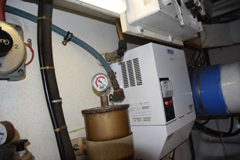 LOW BIDDER X  46 Aft engine room  