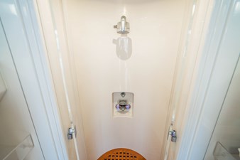 High Occupancy 84 164 OCEANFAST 1989 BATHROOM 6