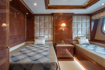 RHINO 3 4. Rhino twin cabin