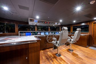 MISSING LINK 49 Pilothouse