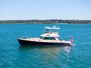 BAREFOOT 11 2014 Hinckley Talaria 48 BAREFOOT