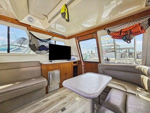 - 15 16_ 2001 38ft Mediterranean Convertible FRIDAYS 4 REEL 