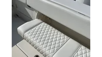 2020 Jupiter 34 Center Console 36 