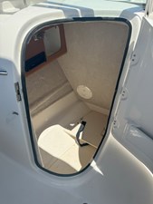 Robalo R277 9 