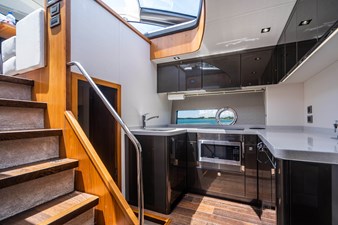 - 65 66_2019 57ft Sunseeker Predator