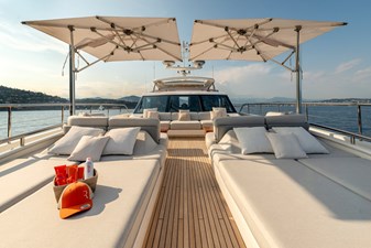 RIVIERA LIVING 24 