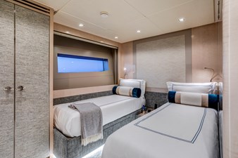 MYSTERE 28 