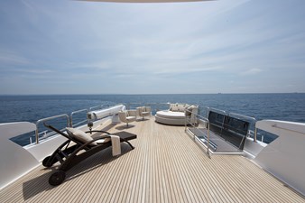 JOHNSON 110 FLYBRIDGE  13 Sundeck