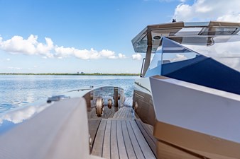 TENDER OWL 6 Starboard Side Deck