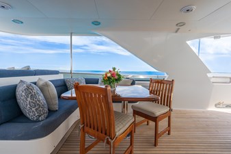 MISS STEPHANIE 41 Sun Deck