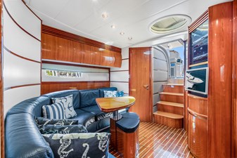 Veronique 28 2005 PERSHING 50 - Lower Salon