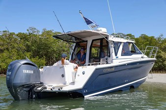 2025 Cutwater 248 Coupe - Jensen Beach, FL 3 2024 Cutwater 248 Coupe