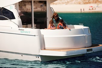 SPIRIT 31 HT INBOARD 2 