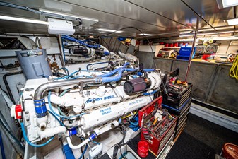 JUSTINE 51 Engine02