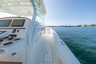 STARGAZER 17  Side Deck