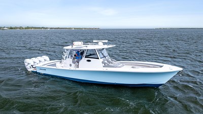 Boss Lady 0 2023 Regulator 41 Center Console 'Boss Lady'