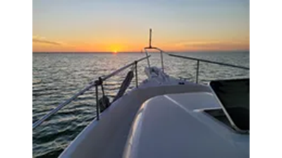 2009 Mainship 34 Trawler 81 