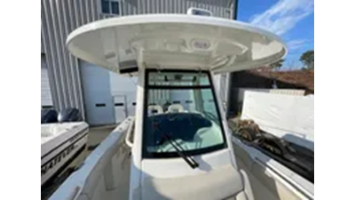 2021 Boston Whaler 250 Outrage  8 