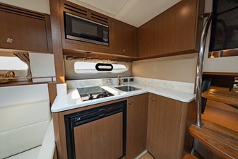 WATERVIEWS 5 Galley