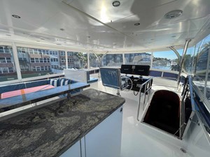 JOHNSON 80' FLYBRIDGE W/HYDRAULIC PLATFORM  37 Flybridge