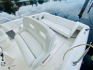 - 23 24_2008 39ft Intrepid 390 Sport Yacht