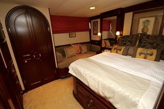ROSA 17 Twin Cabin