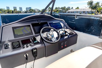 2022 Dyna Flybridge 63 17 62_DYNA_PRINT-48 copy (Custom)