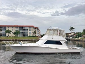 47' Viking 1999 Convertible 2 