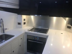 81935-3588701 7 80-2012-Sunseeker-Yacht-04