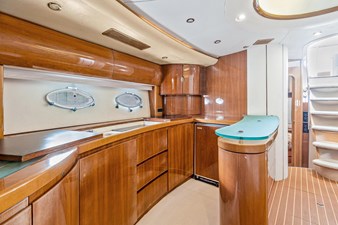 Takia 30 30_2001 65ft Princess V65 TAKIA