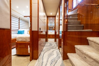 ENDLESS SUN 25 100 Azimut 1999_Tom Robertson_63