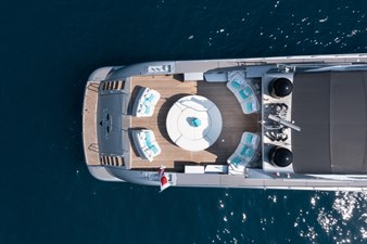 LAUREN V 11 LAUREN V-SUNDDECK