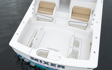 MIxer 7 6 aft deck MY MIXER 19 L