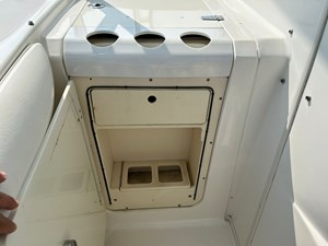 2009 Boston Whaler 320 Outrage Cuddy Cabin @ Puerto Vallarta 13 