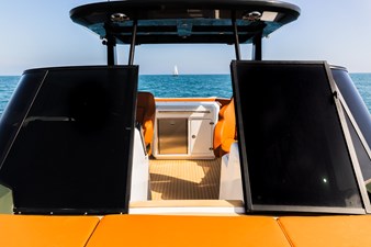 Dr. No 34 HUTTER YACHTS DR. NO POWER CATAMARAN FOR SALE 