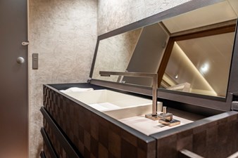 Canova 28 