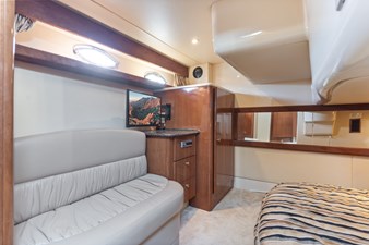 NALANI 17 Guest Stateroom